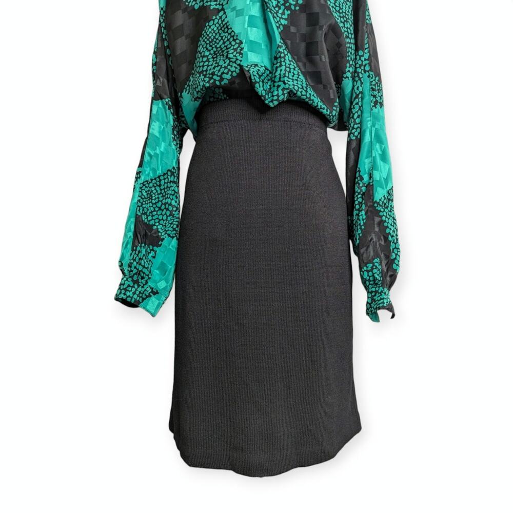 ST JOHN CAVIAR Mid length knit santana slim fit skirt SZ 8
